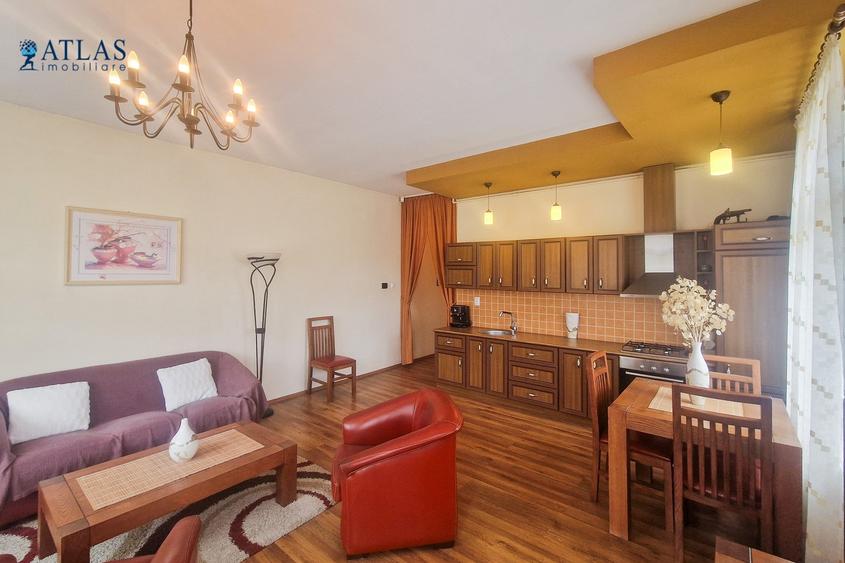 Apartament cu 2 camere decomandat în Centrul Istoric