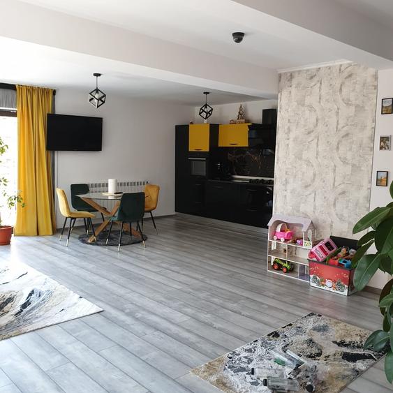 Casă individuală cu 4 camere cu Teren 248 Mp în Km 5