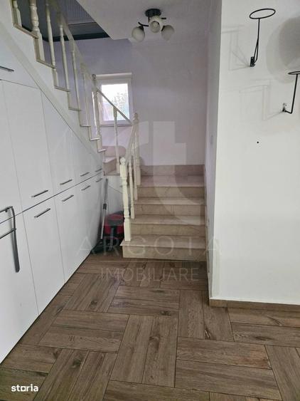 Casă cu 4 camere în Ogrăzile