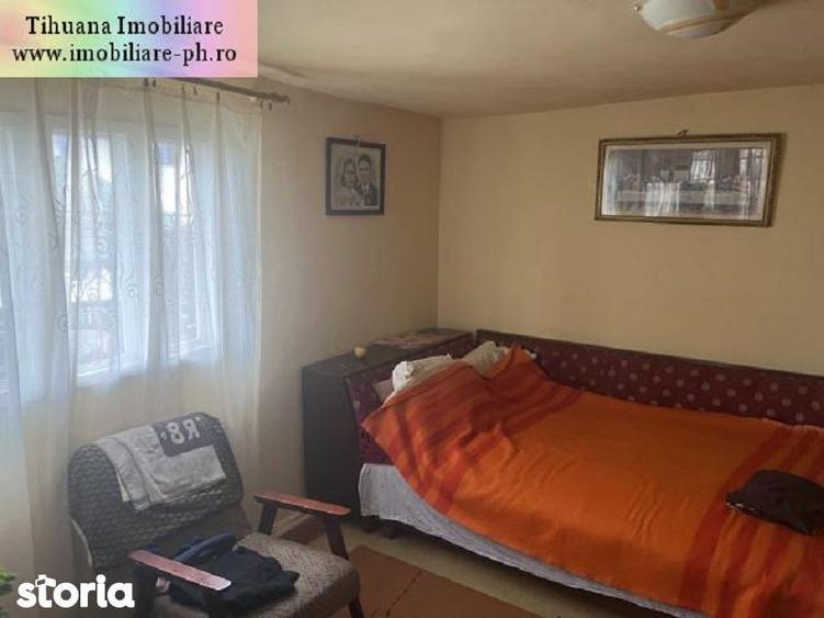 Casă cu 5 camere cu Teren 800 Mp în Păulești