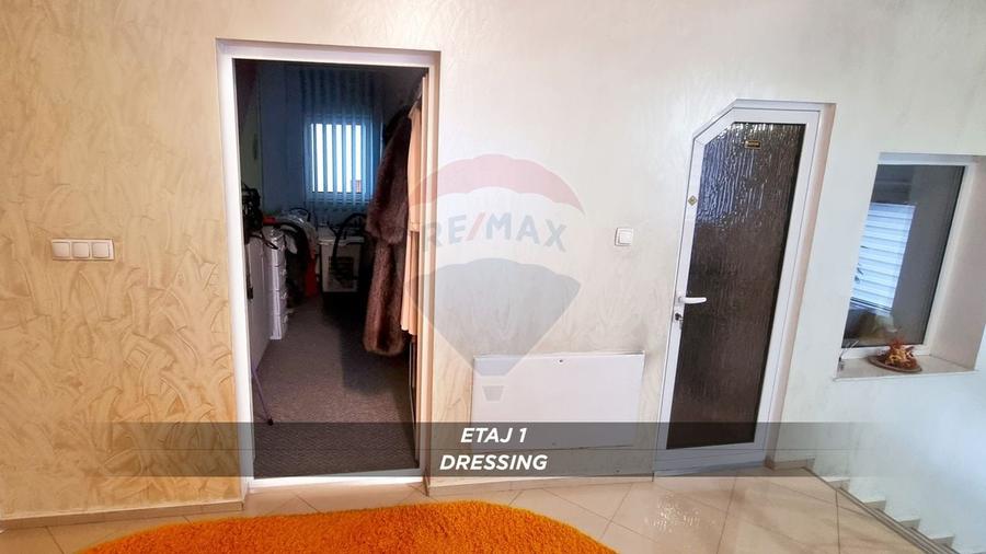 Casă / Vilă cu 10 camere de vânzare în SIGHETUL MARMATIEI zona Central - 37