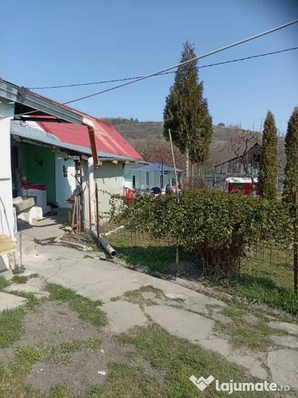 Casă cu 2 camere în Țichindeal