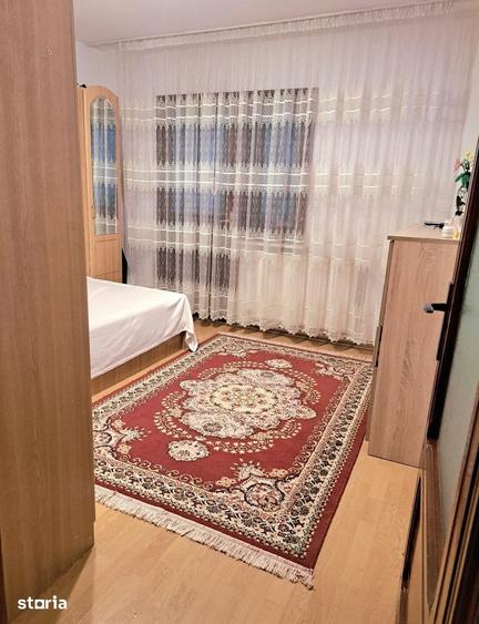 Apartament cu 4 camere decomandat în 1 Mai