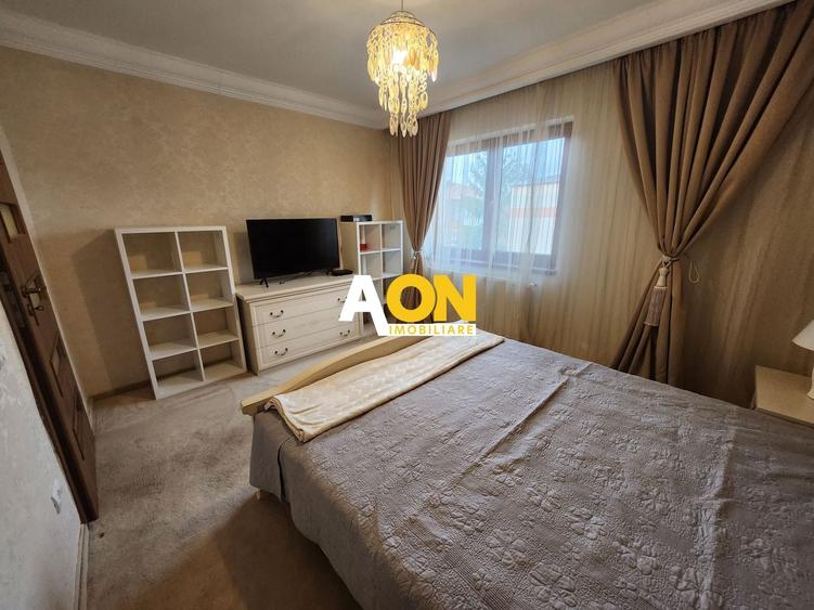 Apartament cu 3 camere decomandat, mobilat în Cetate
