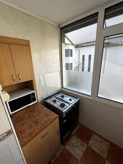 Apartament cu 2 camere decomandat în Popa Șapcă