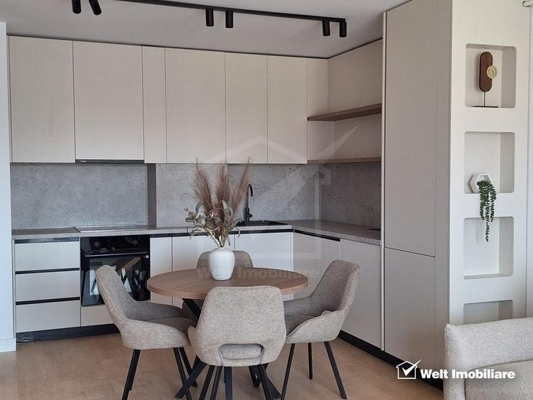 Apartament cu 2 camere semidecomandat, mobilat în Florești