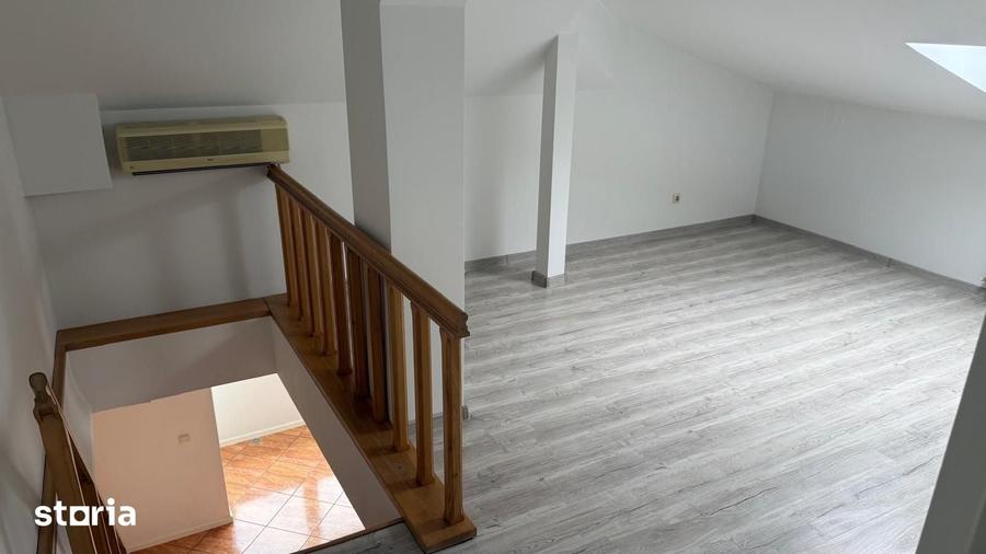 Apartament cu 4 camere decomandat în Obcini
