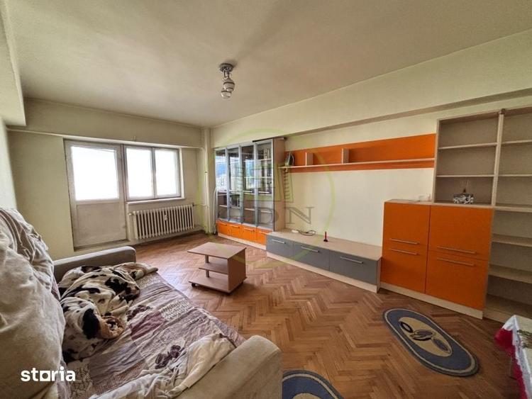 Apartament cu 3 camere decomandat în Brazda lui Novac
