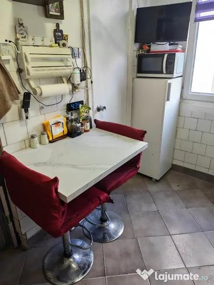 Apartament cu 2 camere decomandat în Drumul Taberei