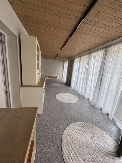 Apartament cu 3 camere decomandat în Tunari