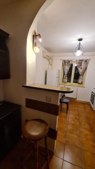 Apartament cu 2 camere decomandat în Popoveni