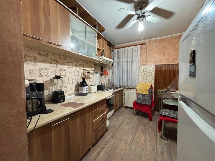 Apartament cu 2 camere semidecomandat, mobilat în Nufărul