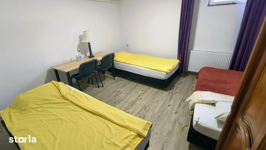 Casă cu 4 camere cu Teren 1000 Mp în Central