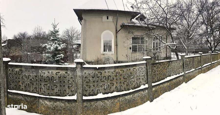 Casă cu 4 camere în Matraca