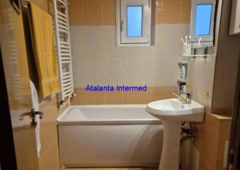 Apartament cu 3 camere decomandat, mobilat în Central