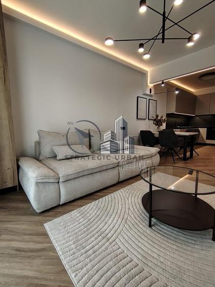 Apartament cu 2 camere semidecomandat, mobilat în Florești