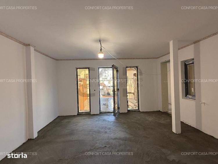 Casă cu 4 camere cu Teren 350 Mp în Mihai Bravu