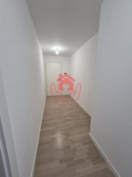 Apartament cu 3 camere decomandat în Băneasa