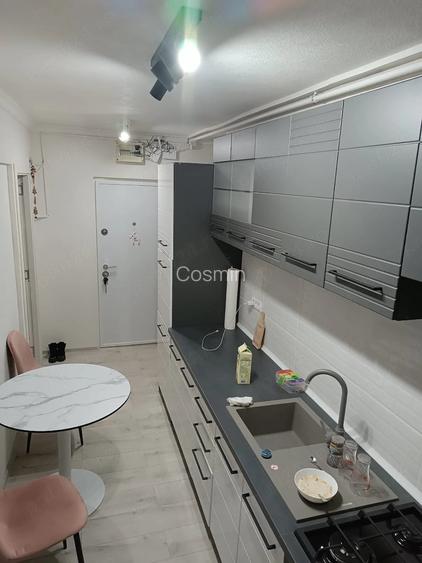 Apartament de vanzare, 2 camere, zona Bld. Nicolae Titulescu