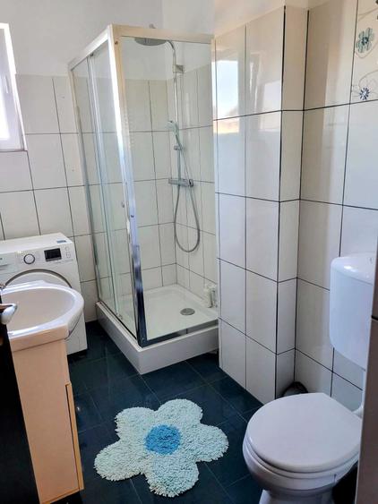 Apartament cu 3 camere decomandat în Apărătorii Patriei