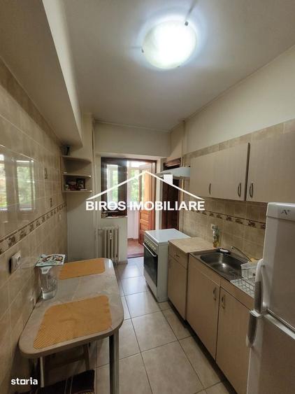 Garsonieră decomandată în Calea București