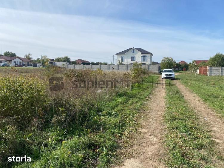 Teren de 544 mp, în Sânmartin