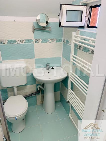 Casă individuală cu 16 camere cu Canalizare în Albota