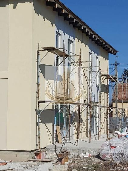 Casă individuală cu 3 camere cu Canalizare în Săcălaz