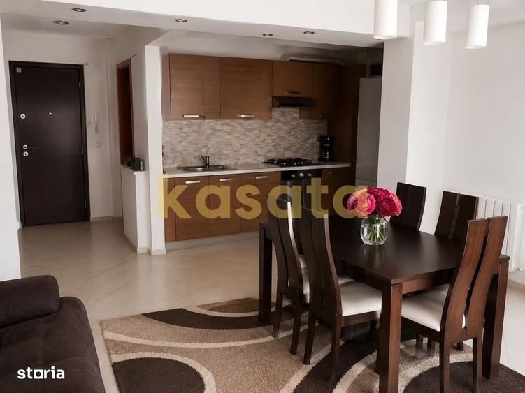 Apartament cu 3 camere semidecomandat în Decebal