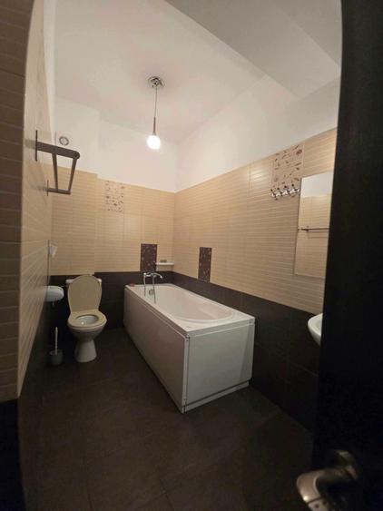 Garsonieră decomandată în Dobroești