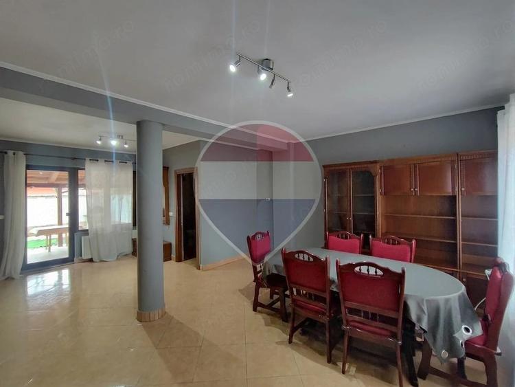Casă cu 4 camere în Cantemir