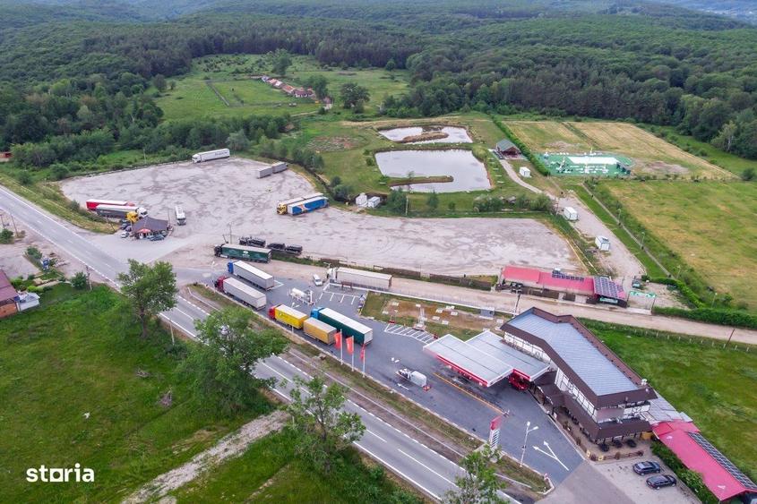 Spațiu comercial, de 855 mp, în Lintești
