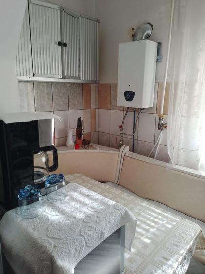 Apartament cu 2 camere decomandat în Florești
