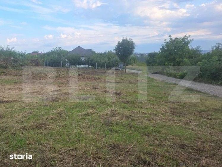 Teren de vanzare, 815 mp, deschidere 46 ml, zona Horpaz - 1