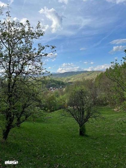 Teren de 4300 mp, în Breaza