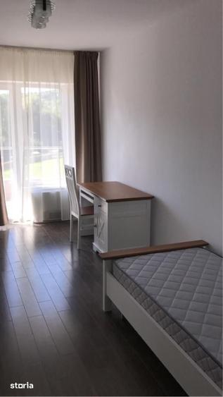Apartament cu 4 camere, mobilat în Plopilor