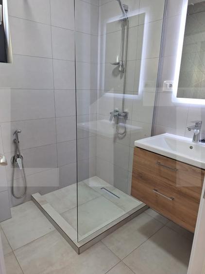 Casă individuală cu 4 camere cu Teren 533 Mp în Curtești