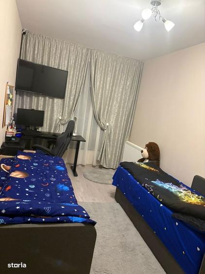 Apartament cu 3 camere decomandat în Giroc