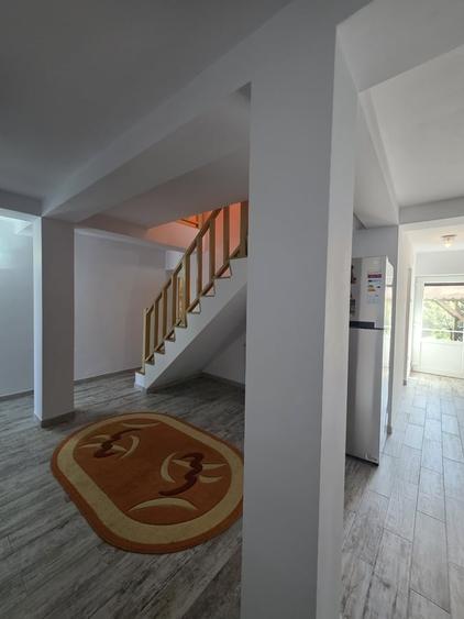 Casă cu 5 camere cu Teren 770 Mp în Central