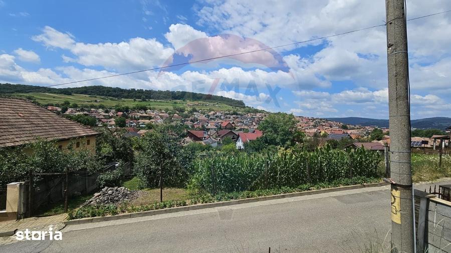Teren de 1103 mp, în Terezian