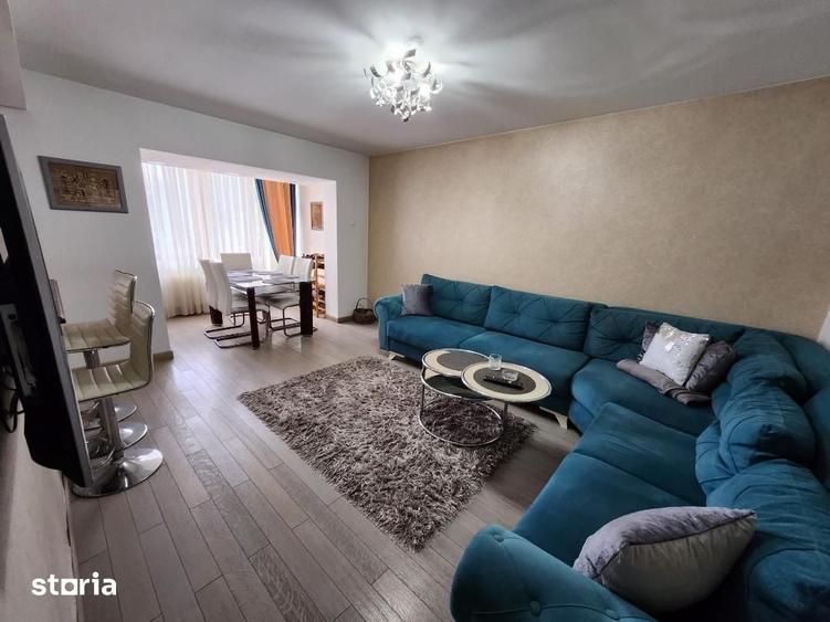 Apartament cu 4 camere în Cetate