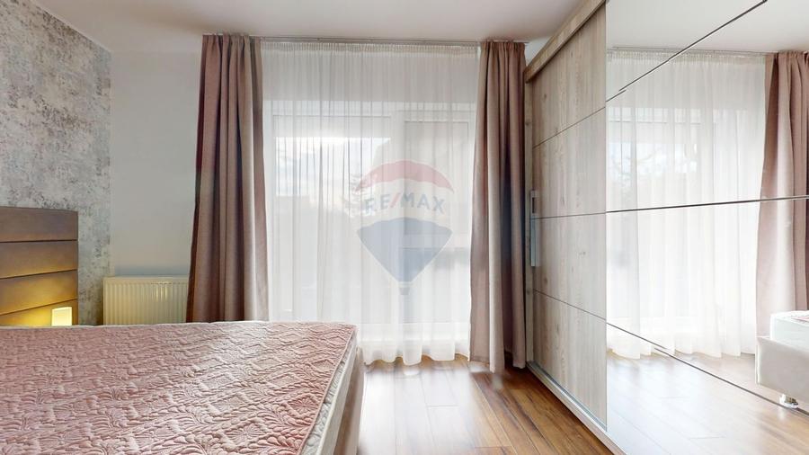 Apartament cu 2 camere decomandat, mobilat în Tractorul