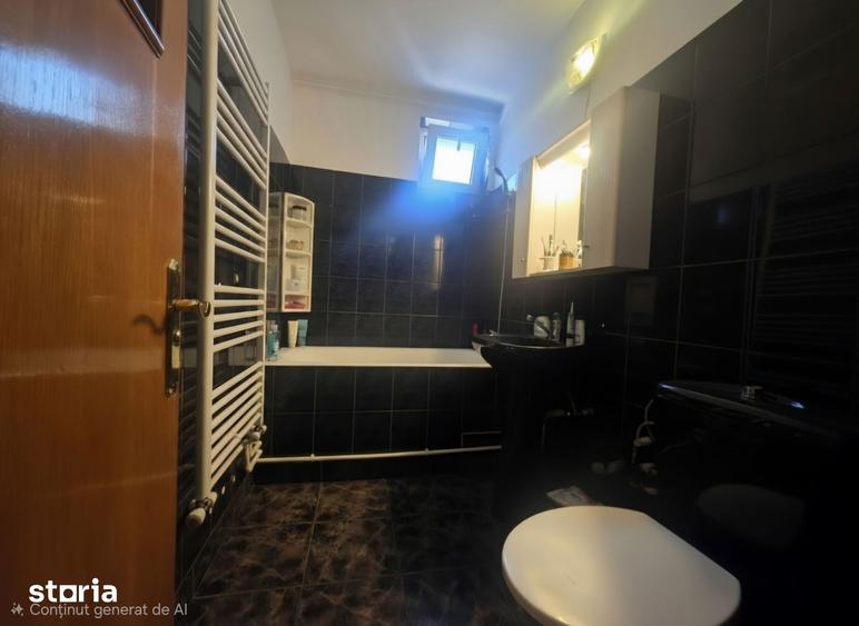 Apartament cu 3 camere decomandat în Far