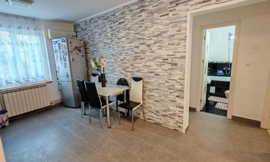 Apartament cu 2 camere decomandat în Ultracentral