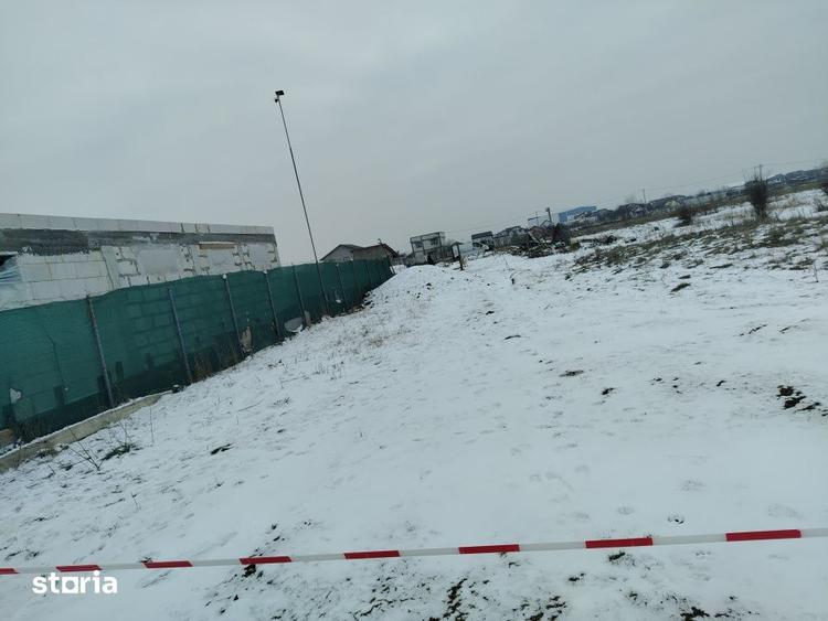 Teren de 500 mp, în 1 Mai