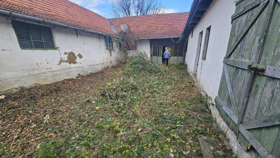 Casă cu 3 camere în Duleu