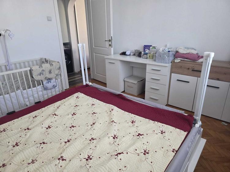 Apartament cu 2 camere semidecomandat în Dosu Bricii