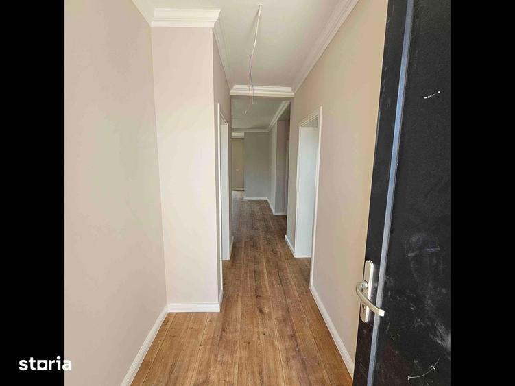 Casă cu 4 camere cu Teren 400 Mp în Central