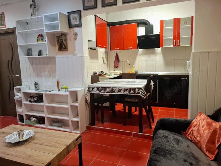 Apartament 2 camere ultracentral la casa, mobilat ?i utilat, clima + internet - 2