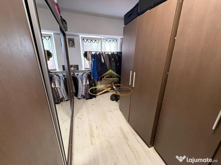Apartament cu 4 camere decomandat în 9 Mai
